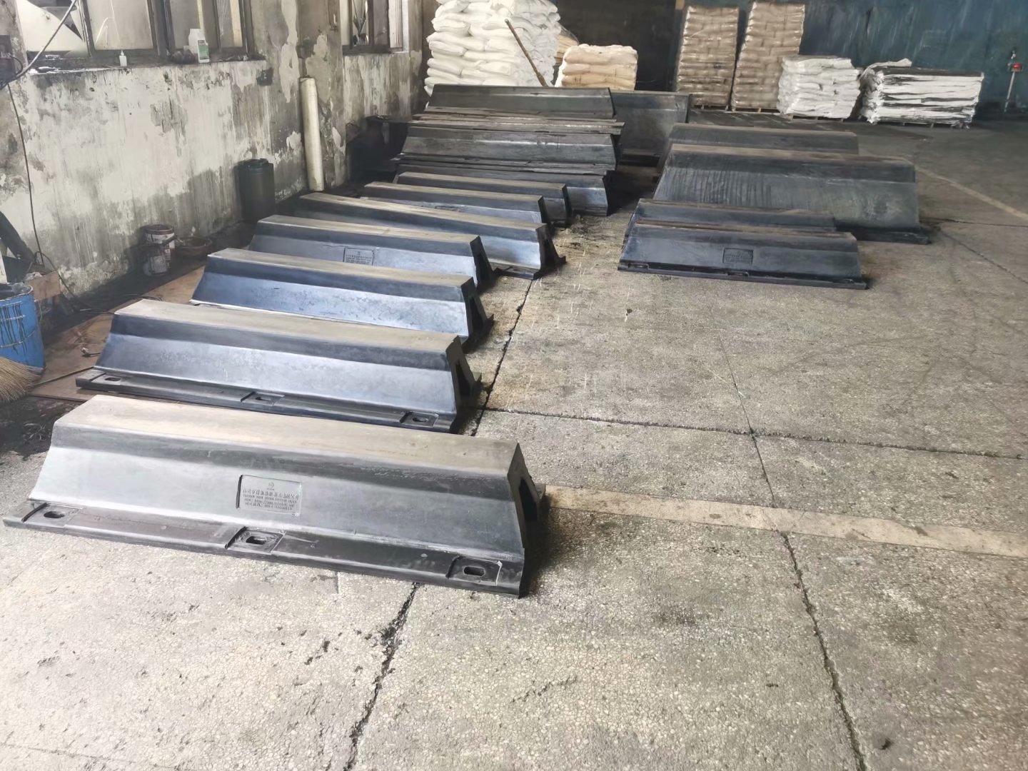 橡膠護舷產品圖冊